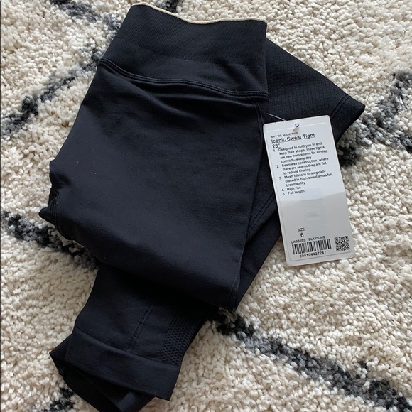 lululemon athletica Pants - NWT iconic sweat tight